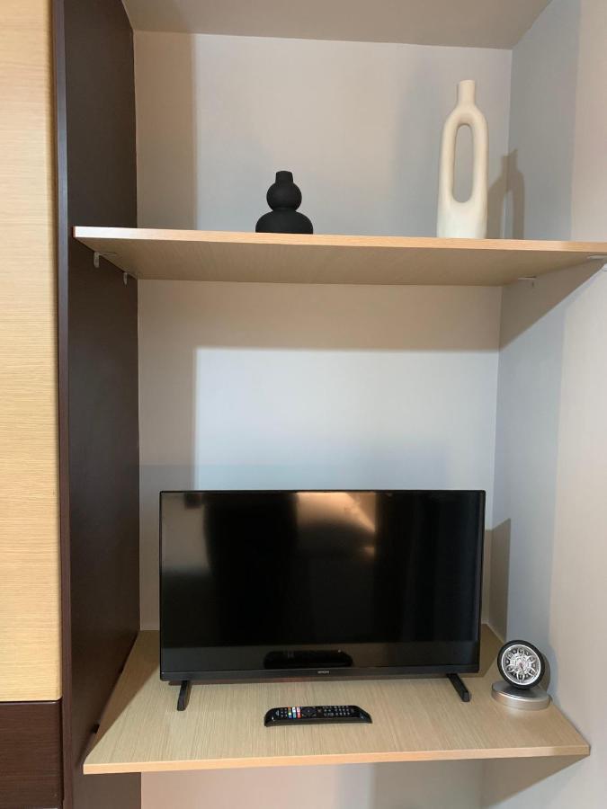 Hommie Apartment Amaliada Экстерьер фото